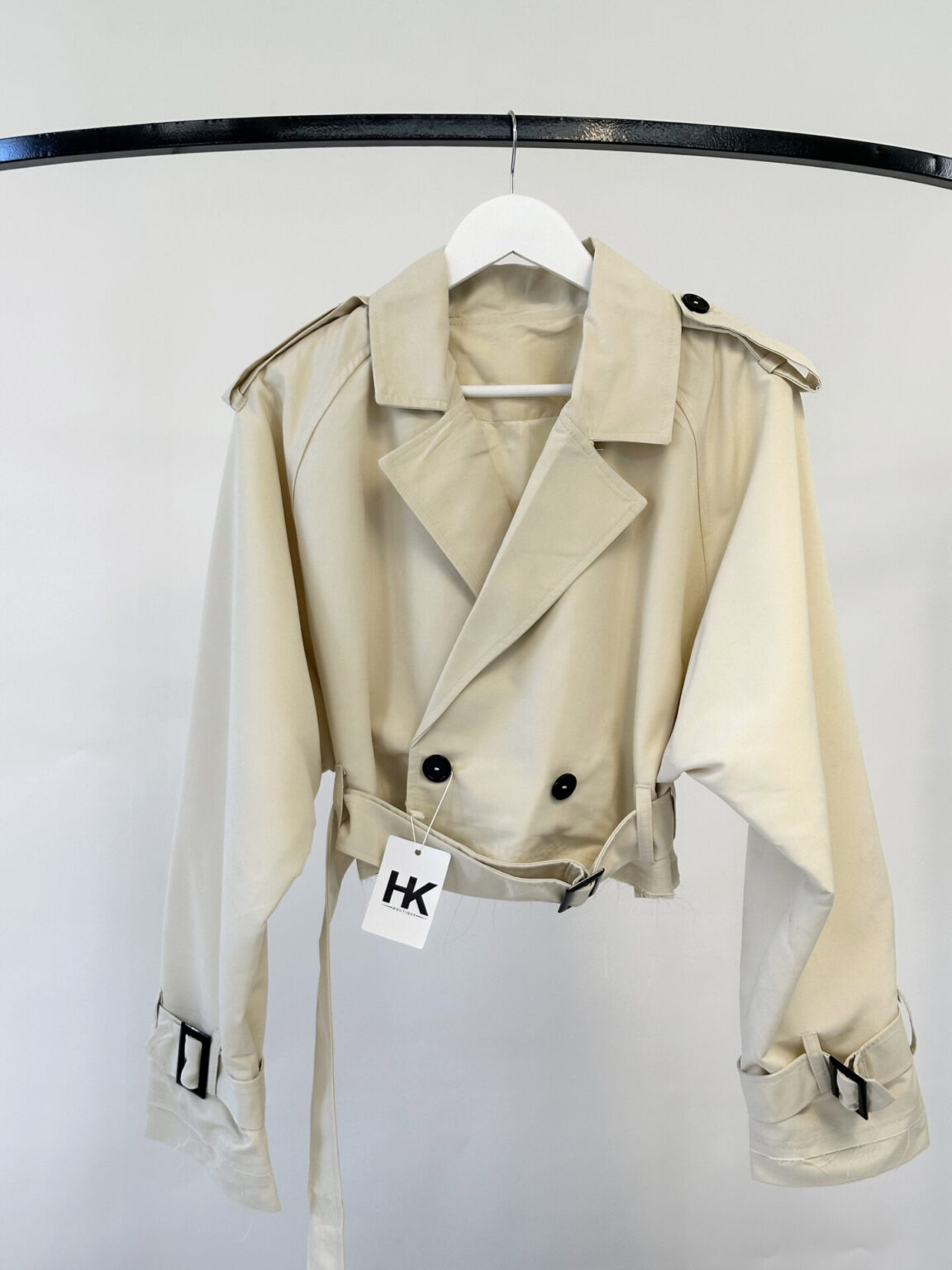 Short trenchcoat